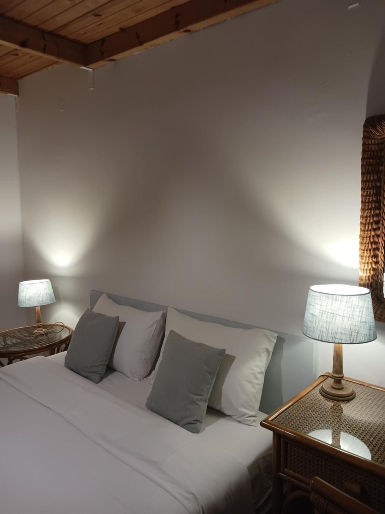 Theros & Trygos Boutique Houses - Ath Airport Artemida  Zimmer foto